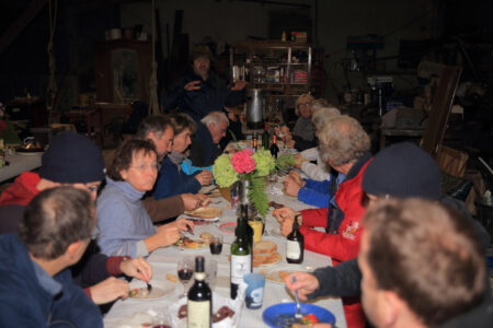 Repas à la ferme entre sociétaires de la SCI de Kervel en octobre 2020